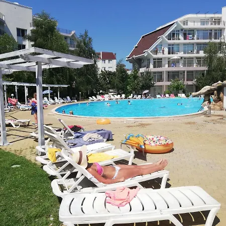 Lovely One-Bed On The 6Th Floor Lägenhet Slăntjev Brjag