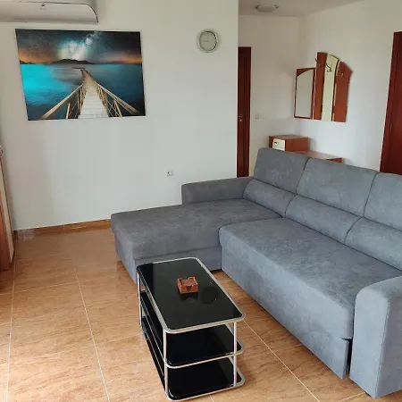 アパート Lovely One-Bed On The 6Th Floor サニービーチ