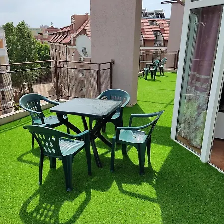 アパート Lovely One-Bed On The 6Th Floor サニービーチ